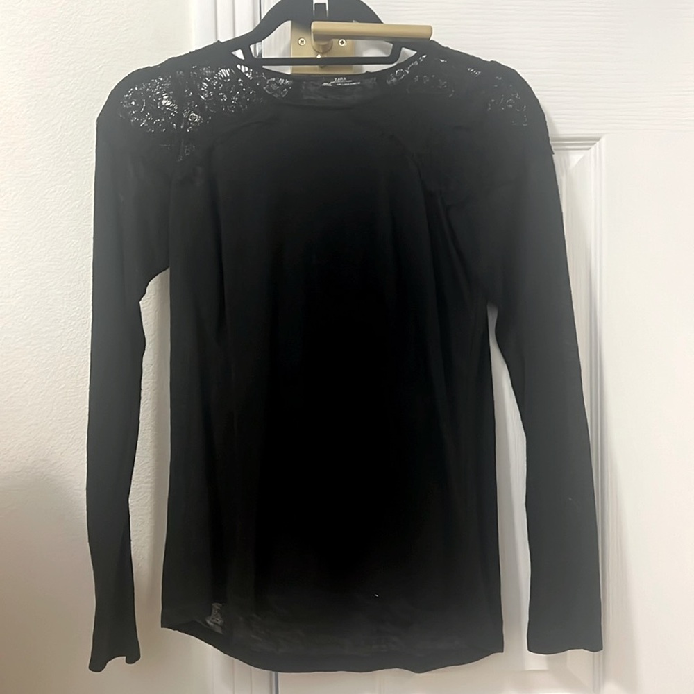 Zara black top with lace shoulders Size S